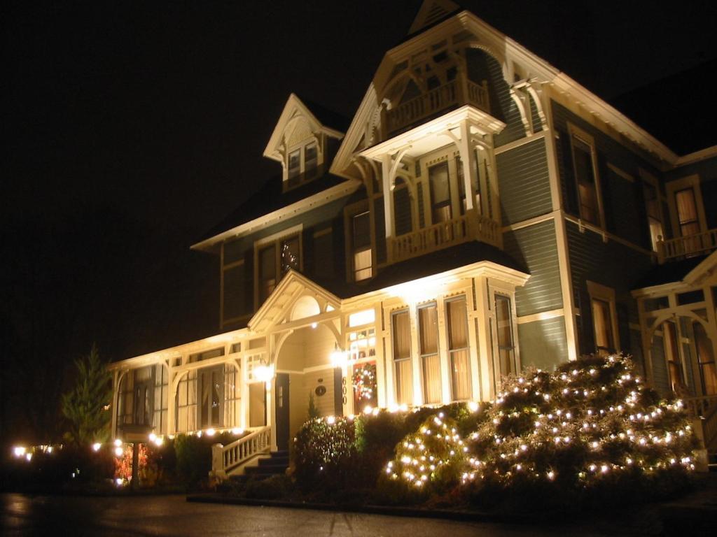 וולפוויל Victoria'S Historic Inn מראה חיצוני תמונה