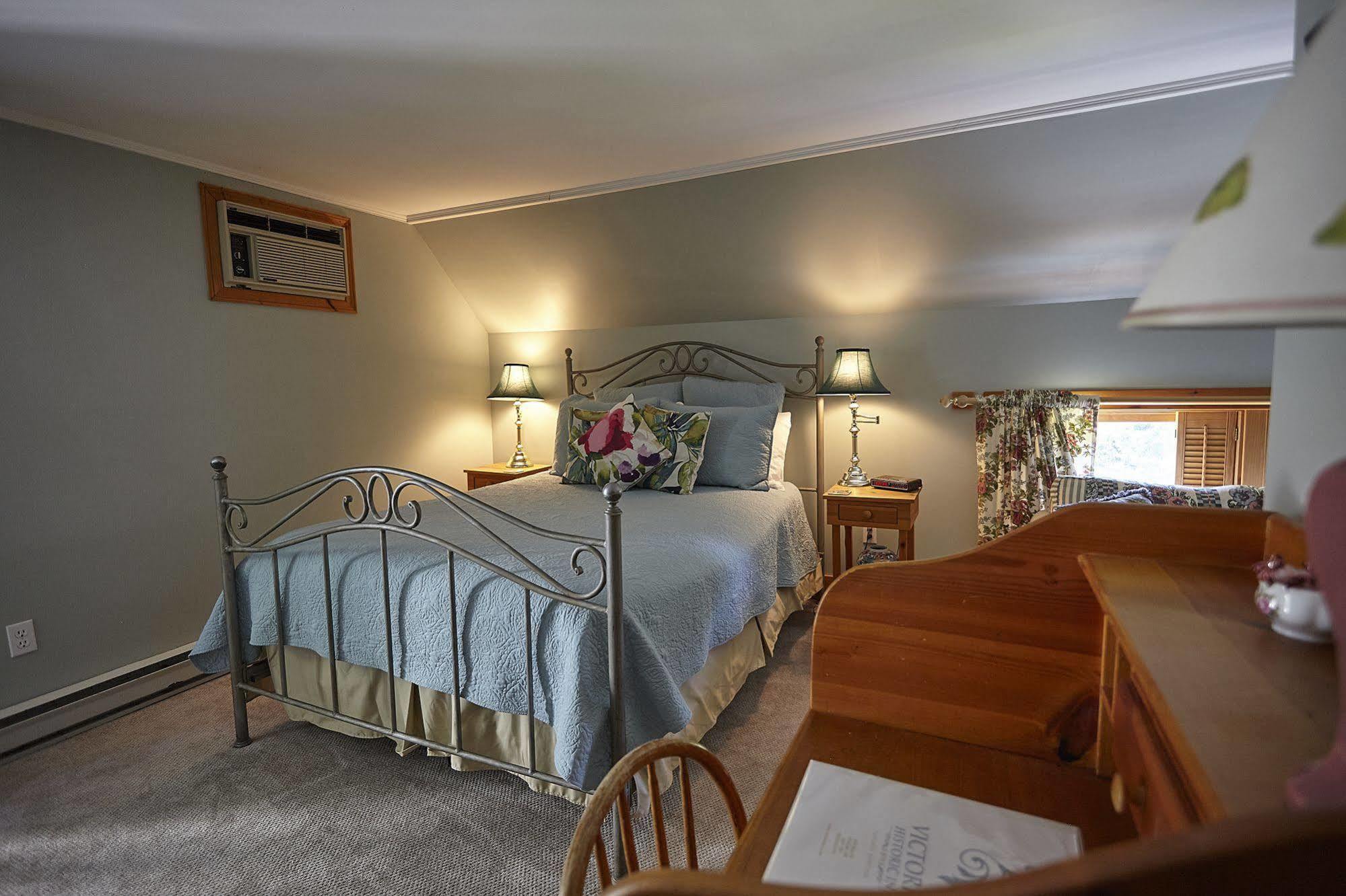 וולפוויל Victoria'S Historic Inn מראה חיצוני תמונה