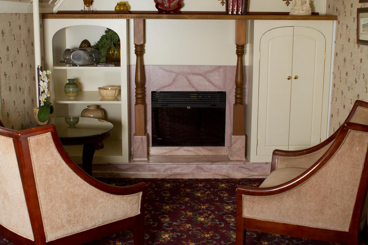 וולפוויל Victoria'S Historic Inn מראה חיצוני תמונה